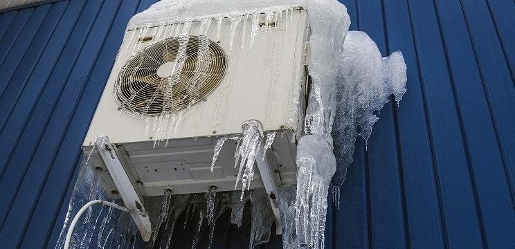 Givre sur une pompe à chaleur 